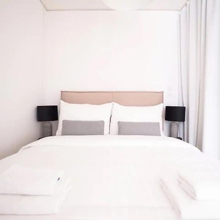 Appartement Exquisite Studio With Rooftop Pool à Vienne Extérieur photo