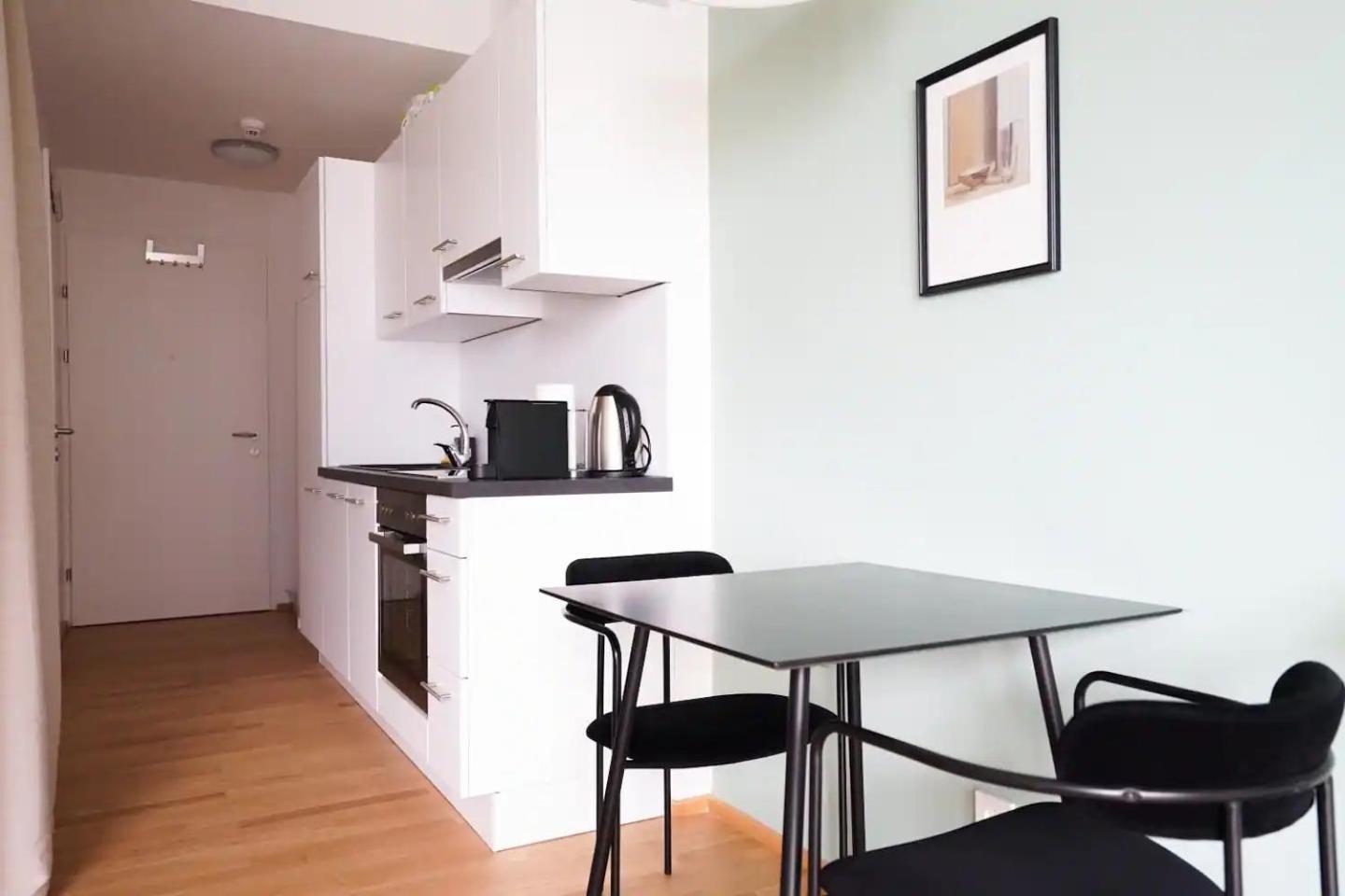 Appartement Exquisite Studio With Rooftop Pool à Vienne Extérieur photo